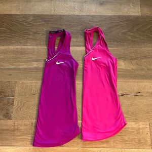 Nike tank tops (2) size XS, like new conditions